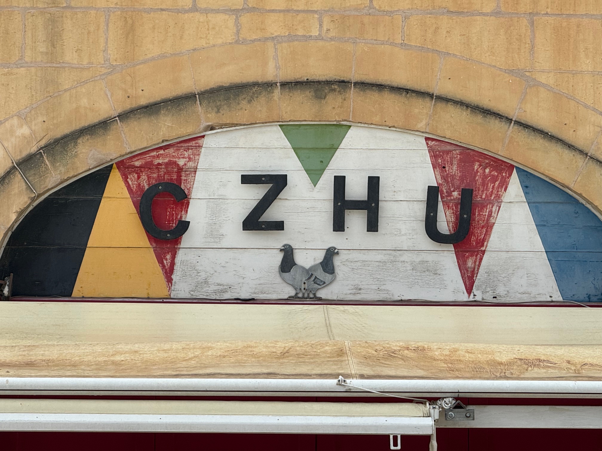 Community Clubs in Malta: Social Life, Politics and Local Traditions